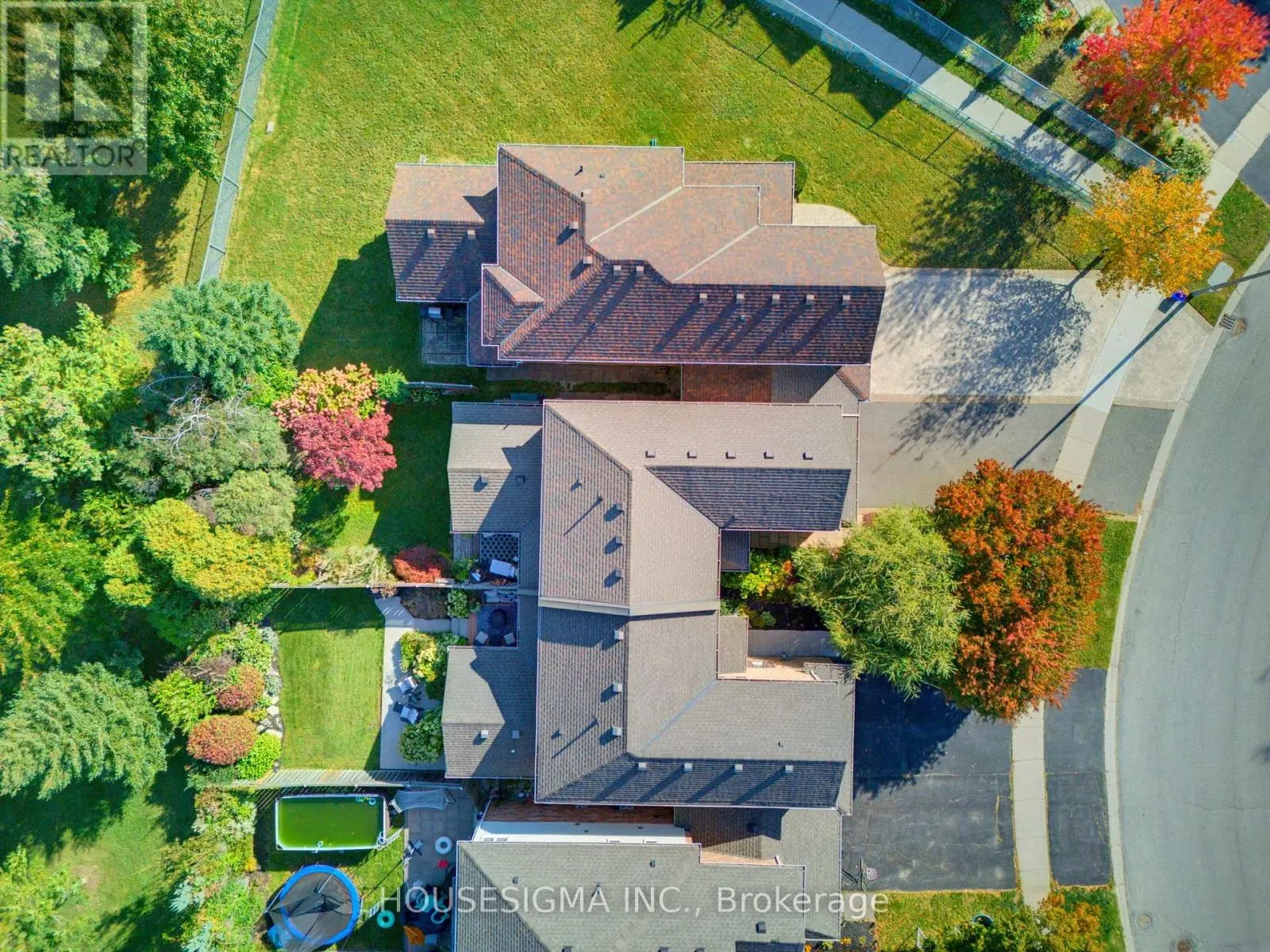 103 THOROUGHBRED BOULEVARD