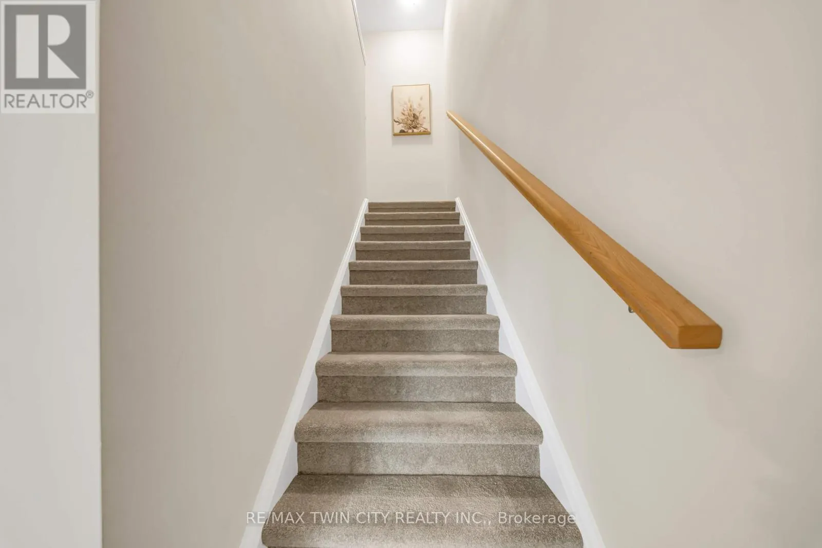 23 VALENCIA AVENUE