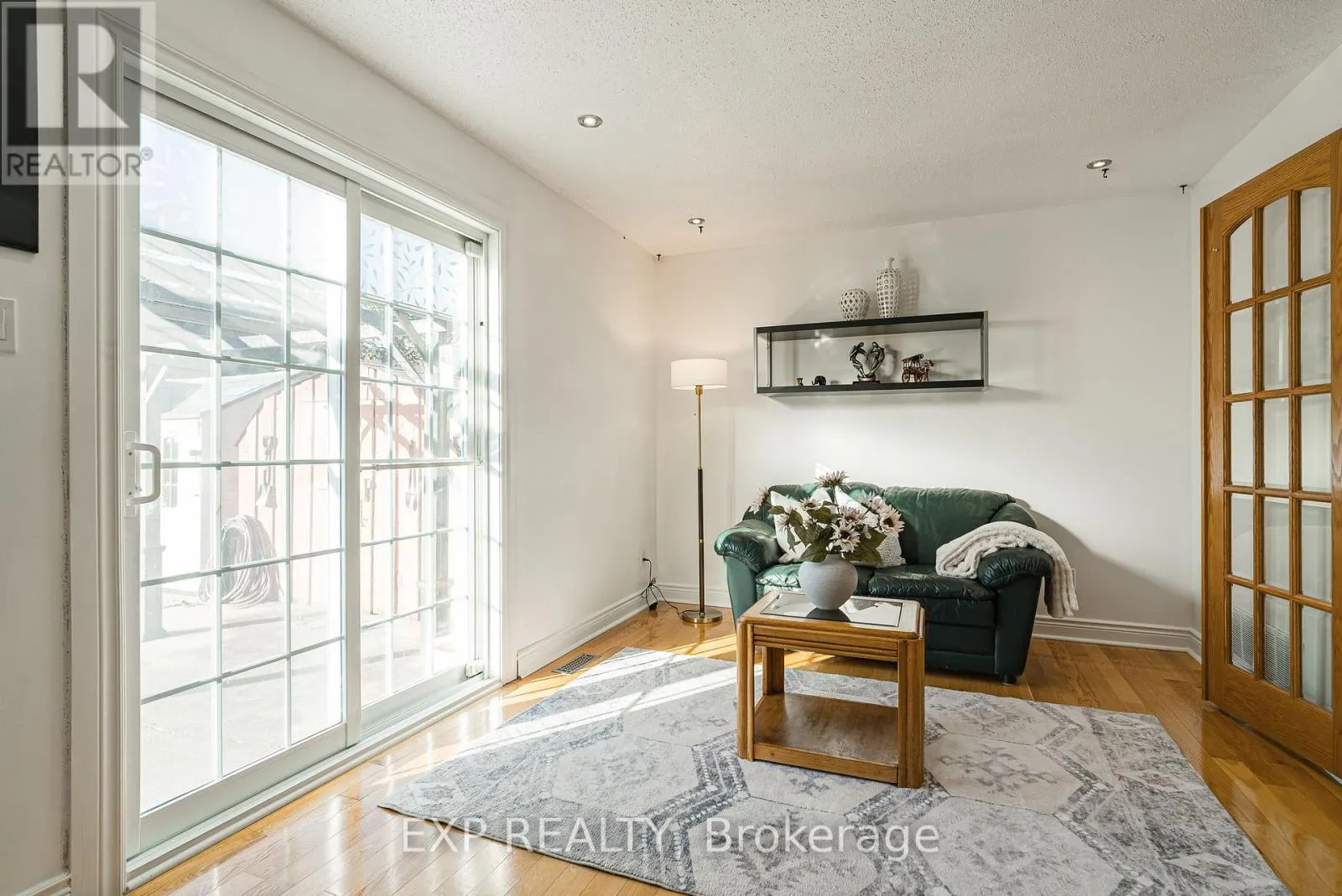 1237 CEDARCROFT CRESCENT