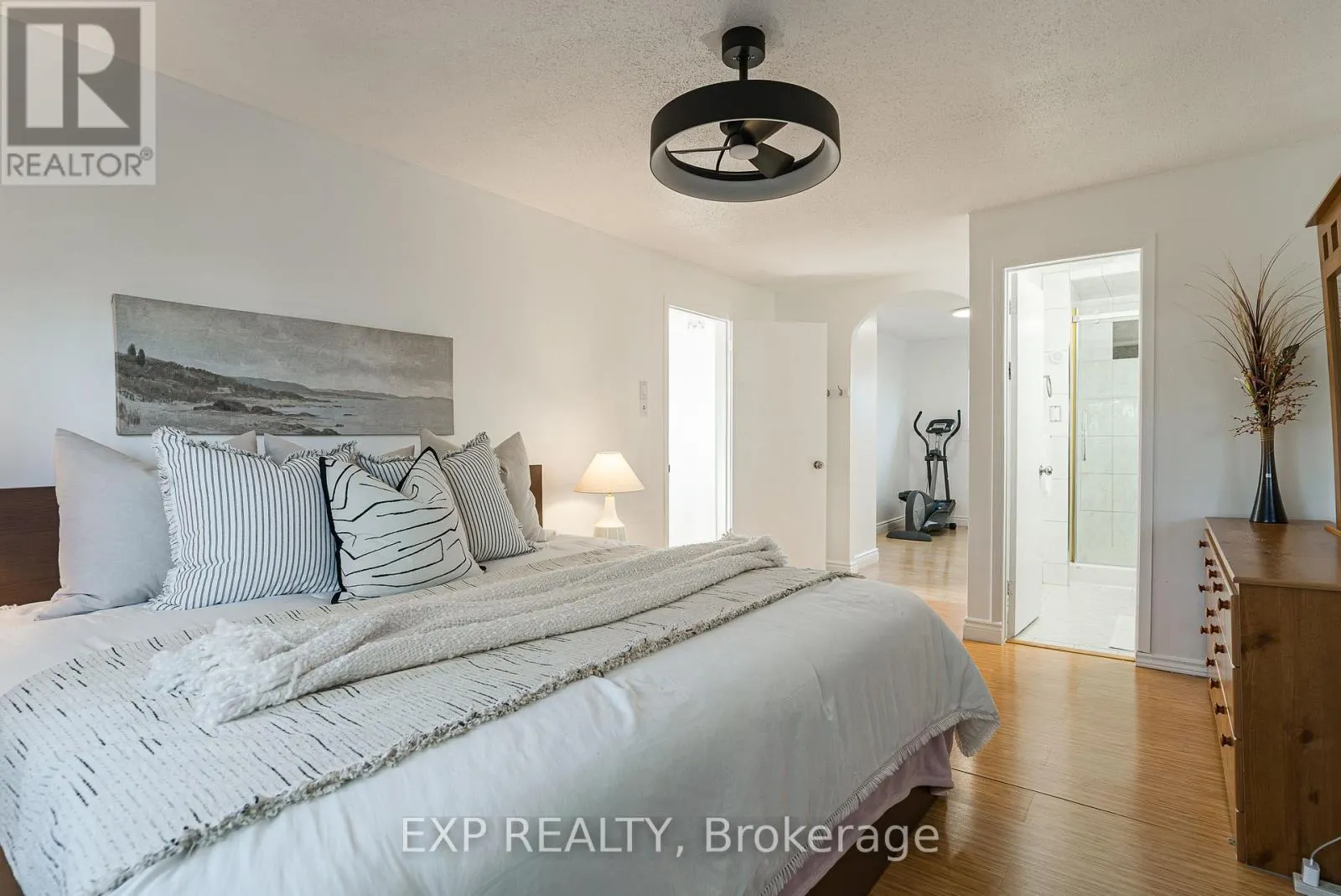1237 CEDARCROFT CRESCENT