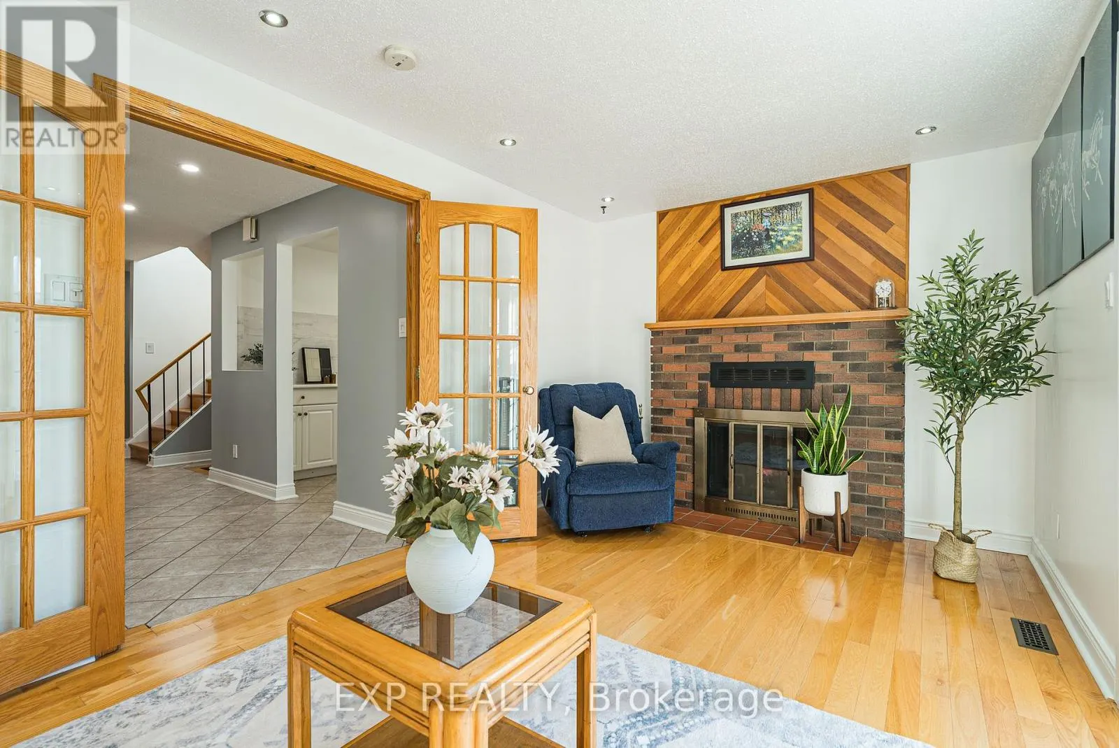 1237 CEDARCROFT CRESCENT