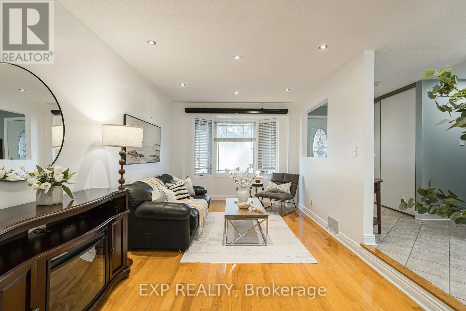 1237 CEDARCROFT CRESCENT