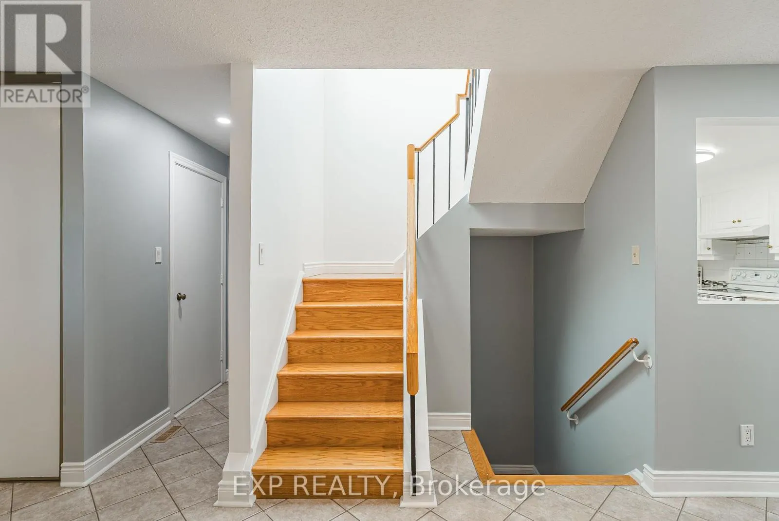1237 CEDARCROFT CRESCENT