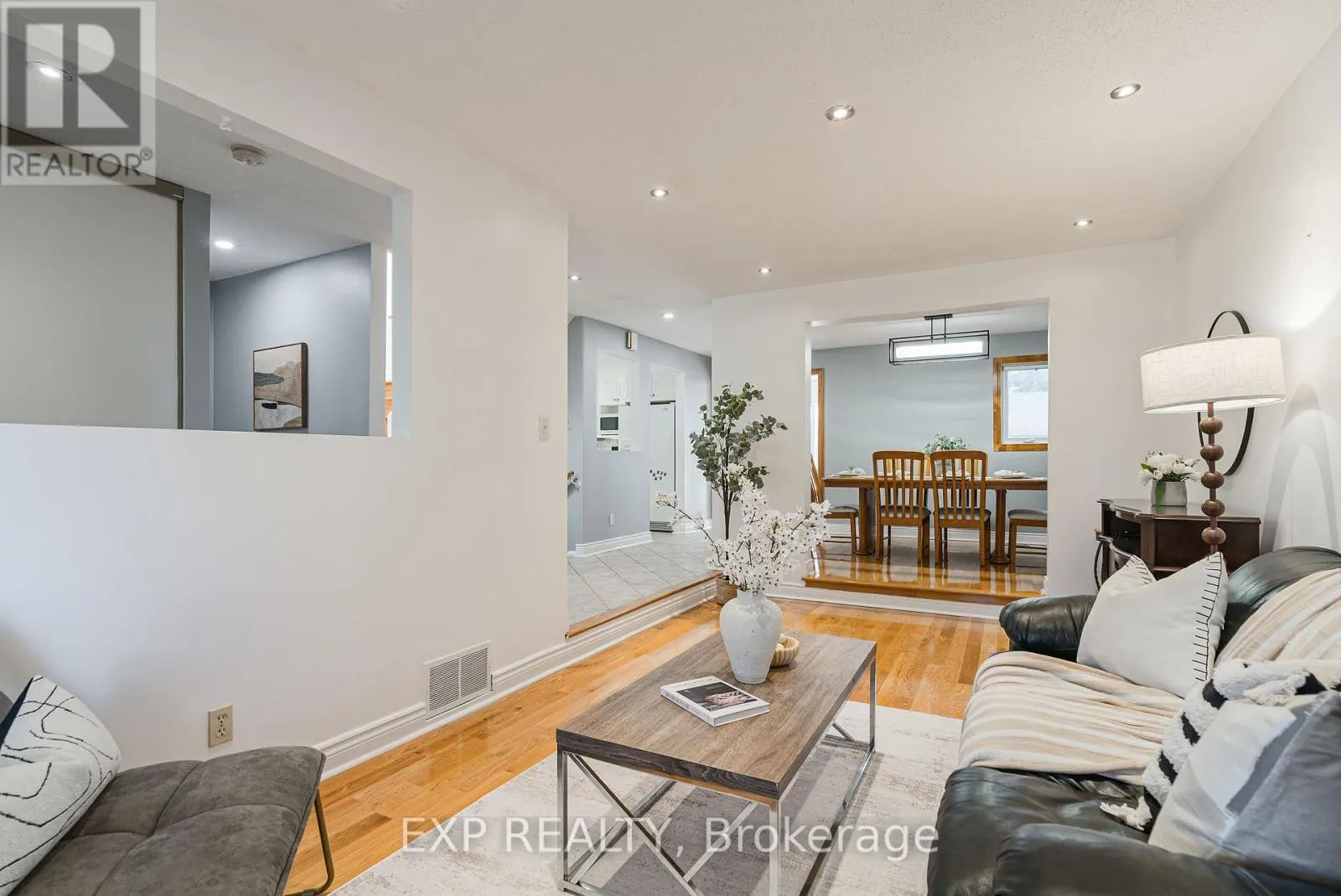 1237 CEDARCROFT CRESCENT