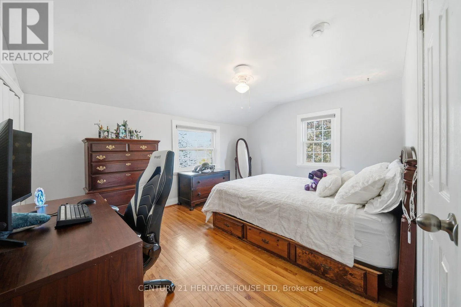 144 ST GEORGE STREET