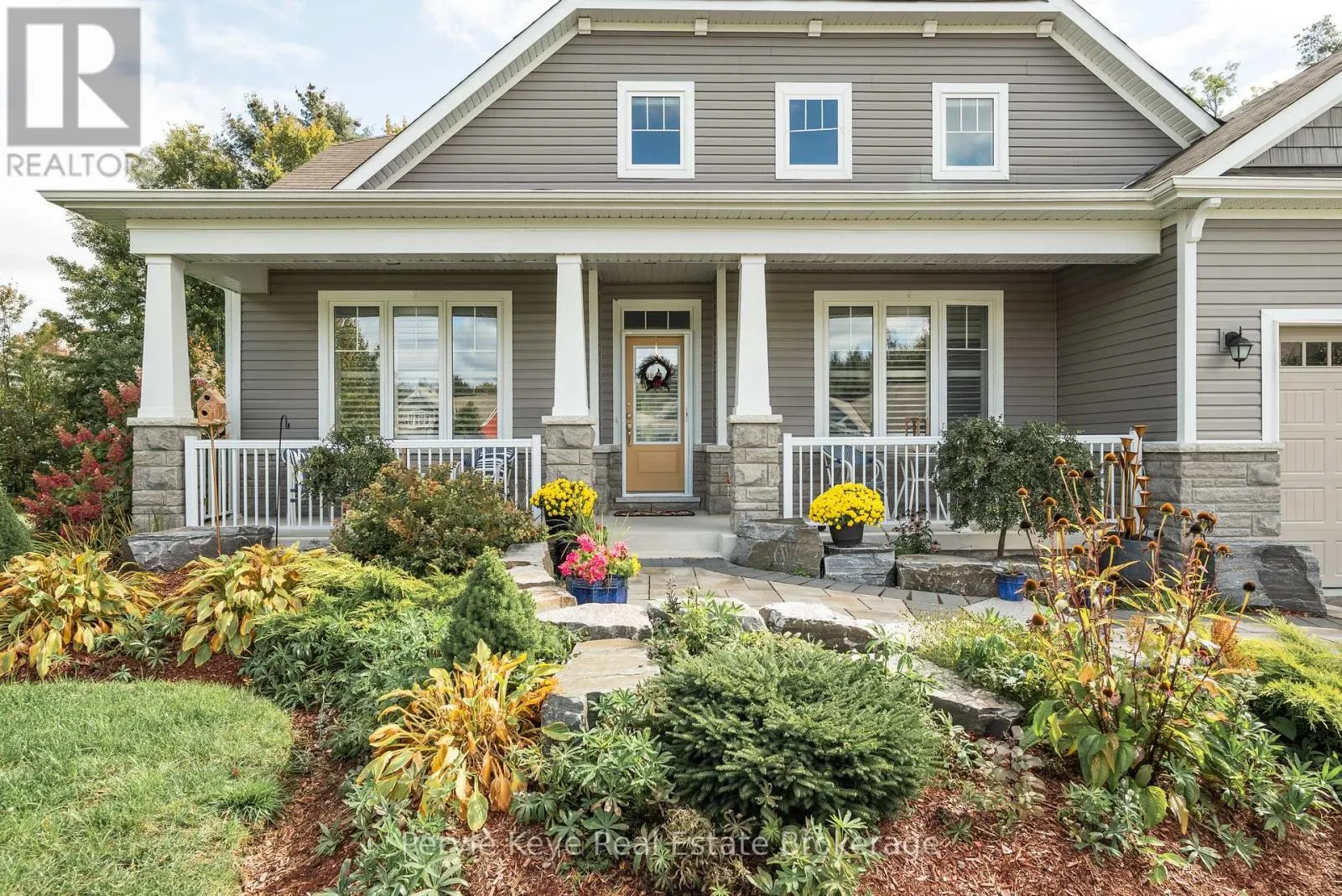 33 HUNTER PLACE