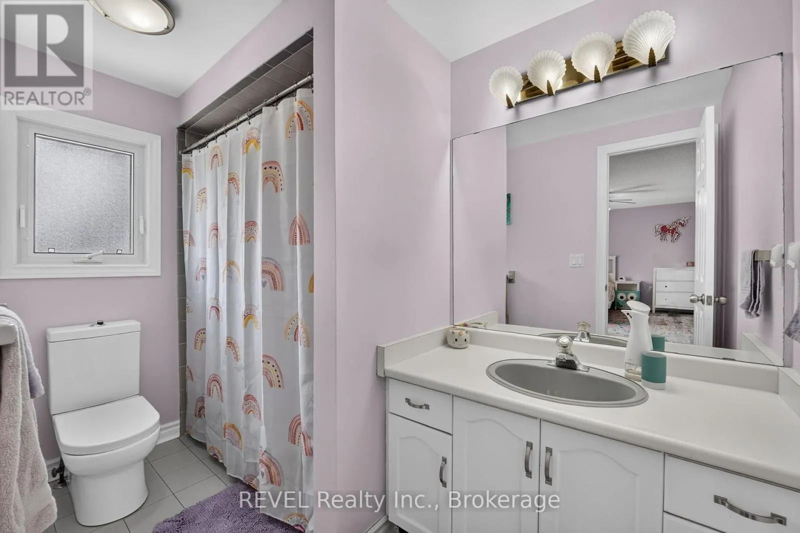 10 MEADOWBROOK LANE
