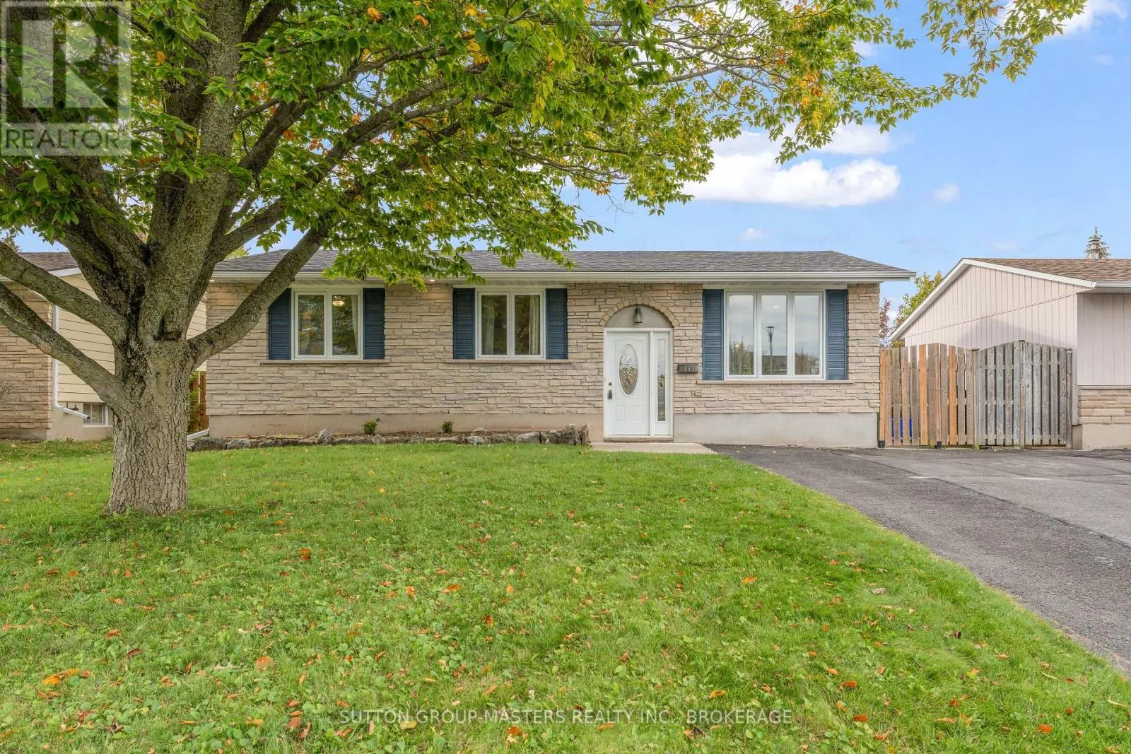 863 PEMBRIDGE CRESCENT