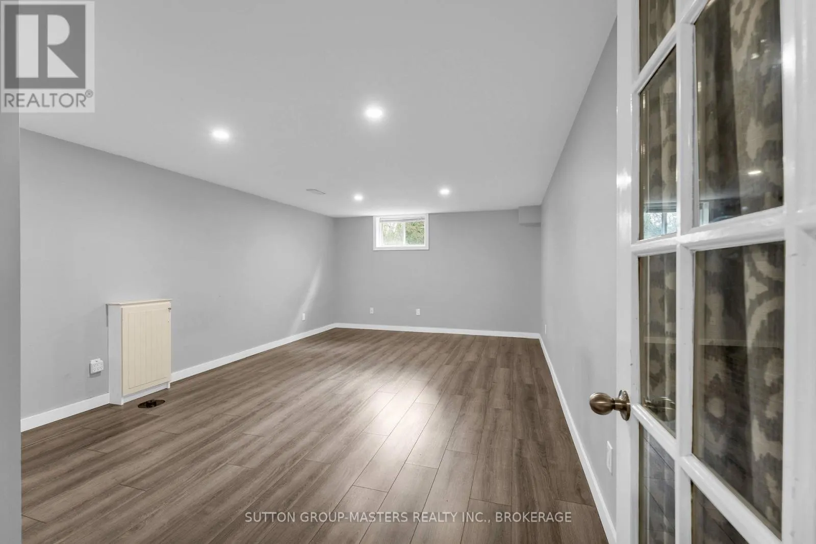 863 PEMBRIDGE CRESCENT