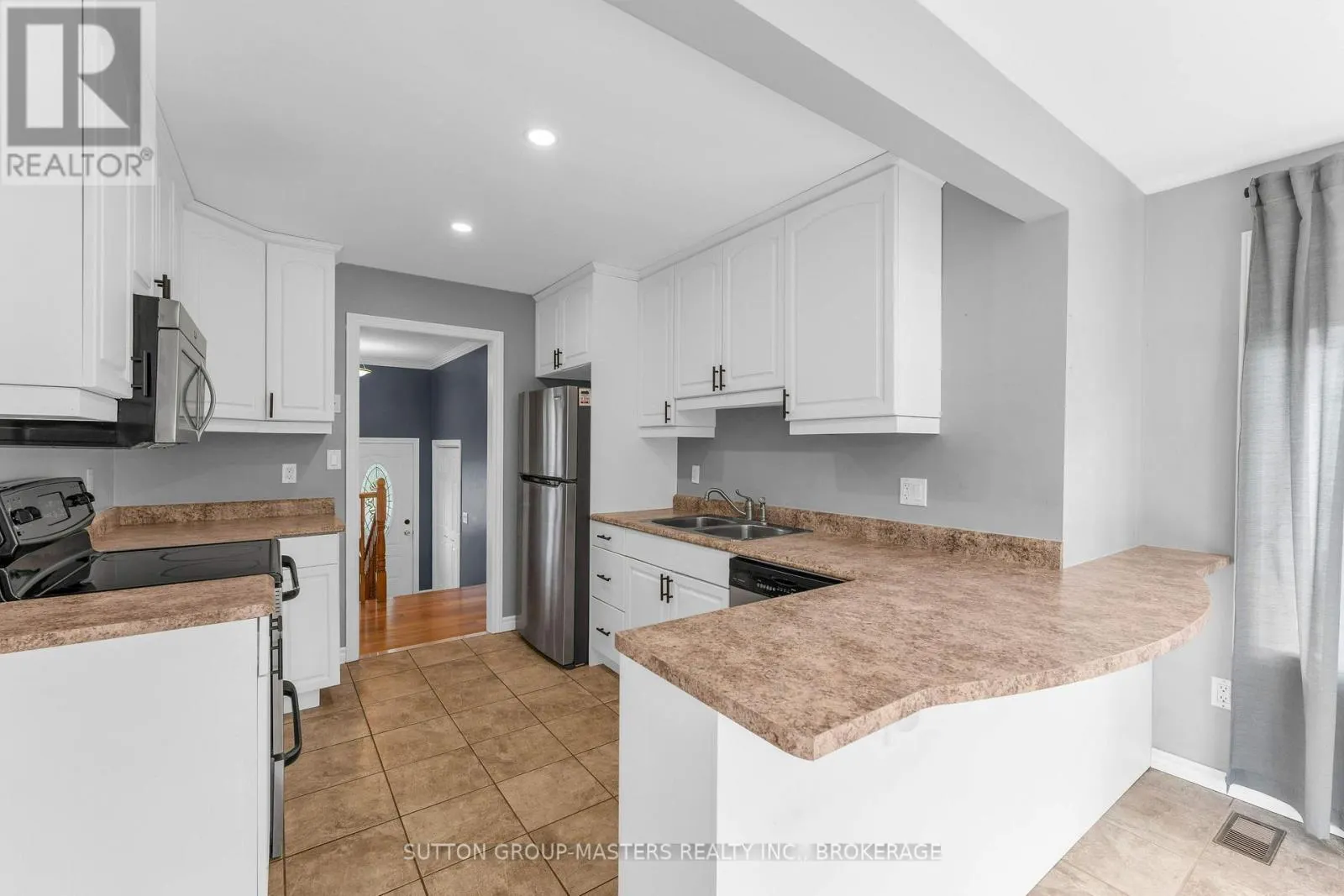 863 PEMBRIDGE CRESCENT