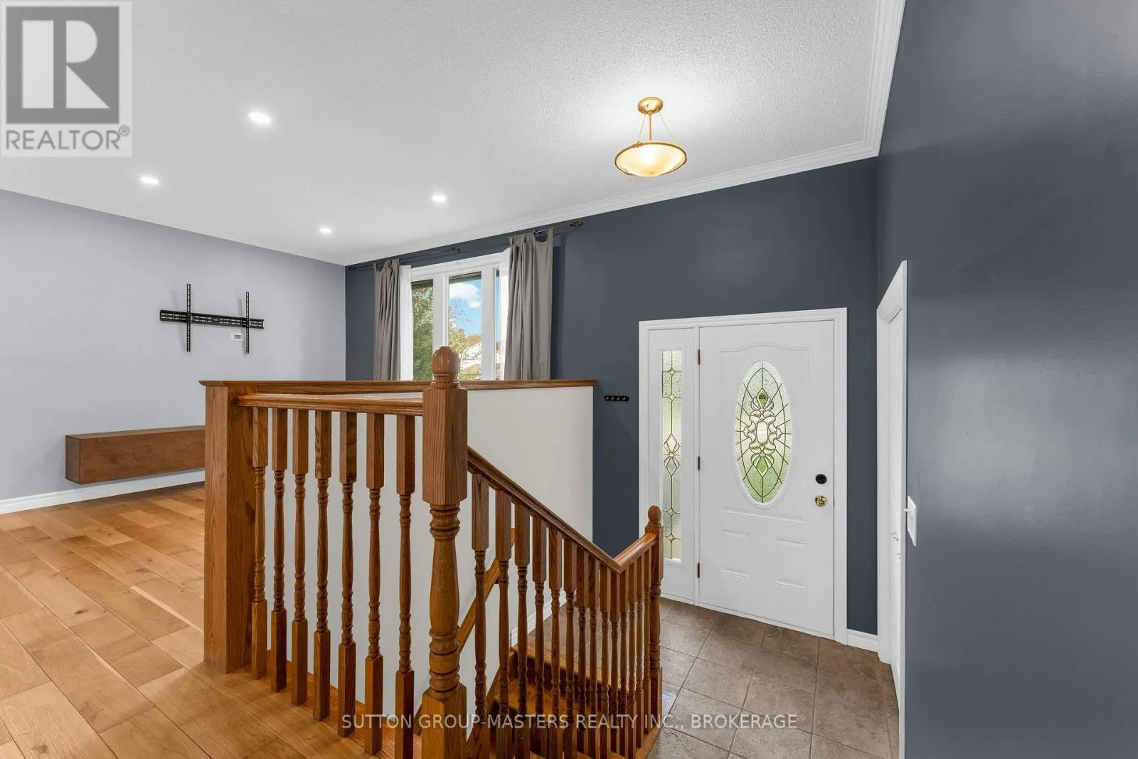 863 PEMBRIDGE CRESCENT