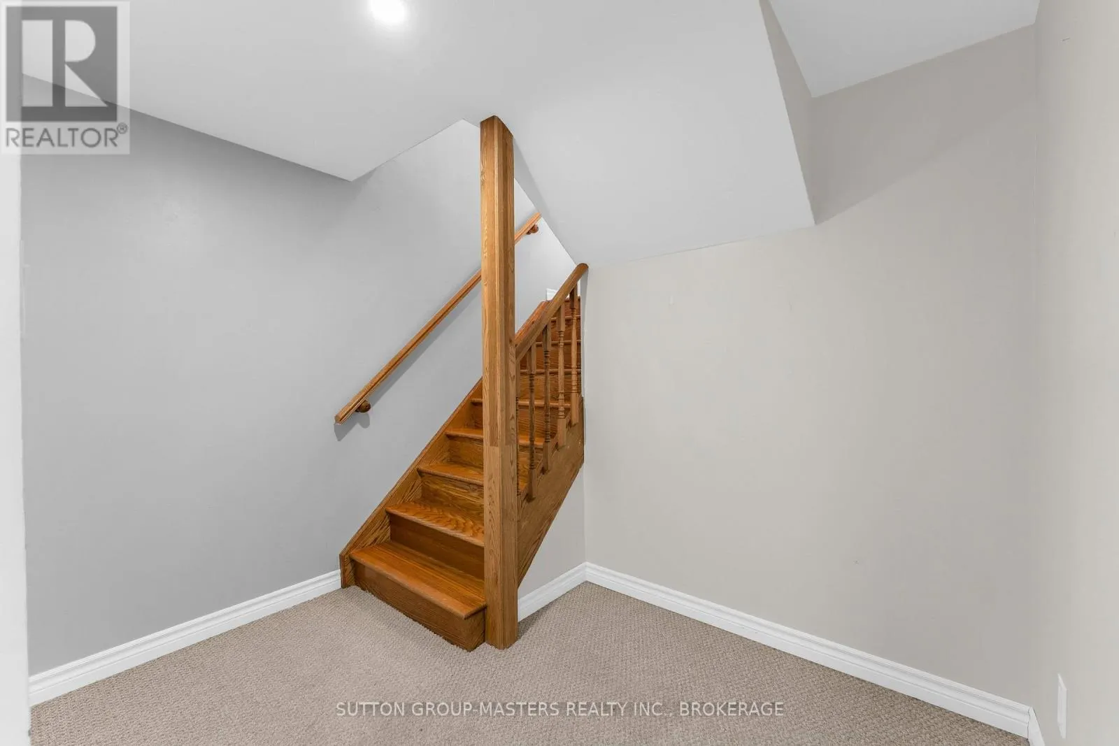 863 PEMBRIDGE CRESCENT