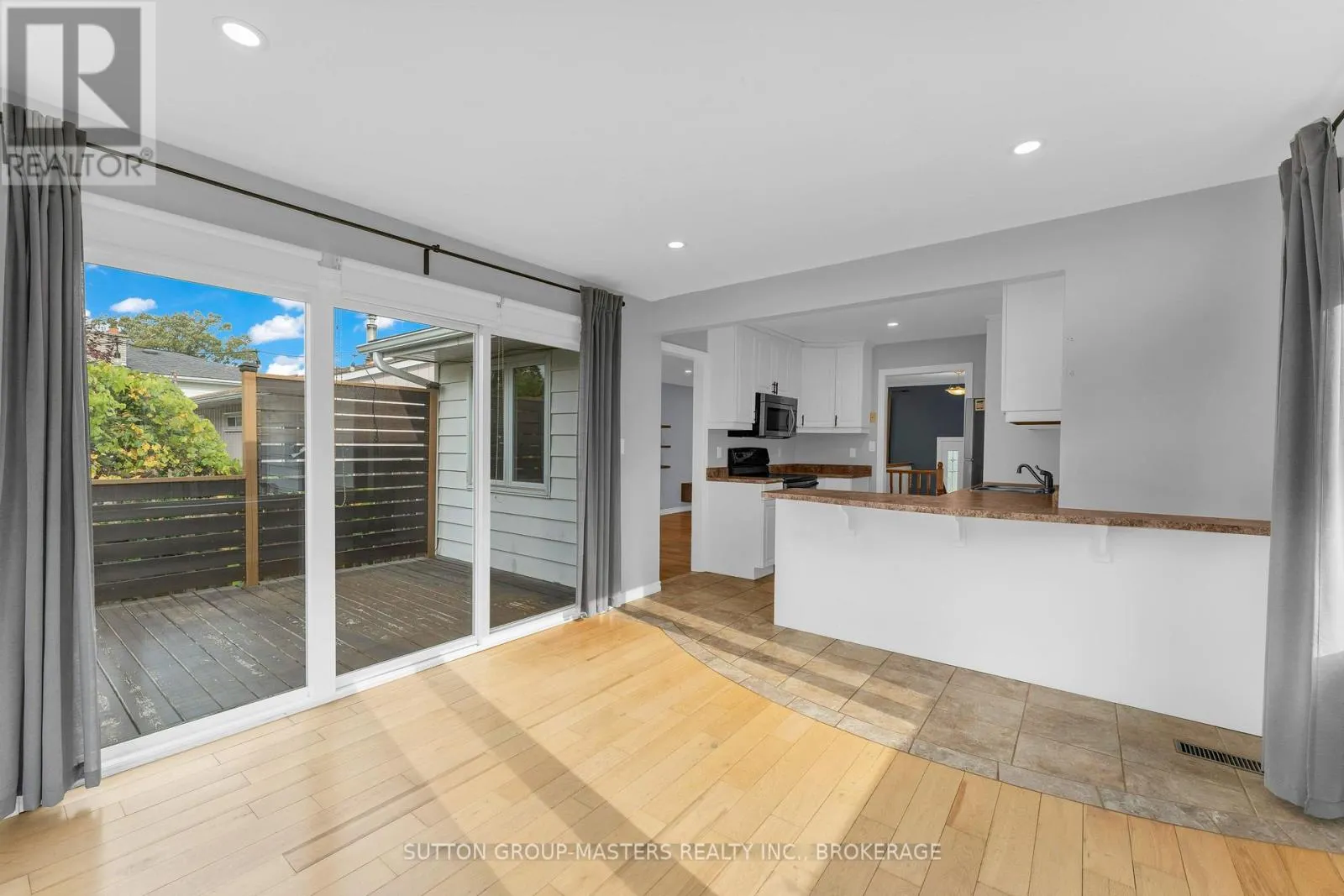 863 PEMBRIDGE CRESCENT