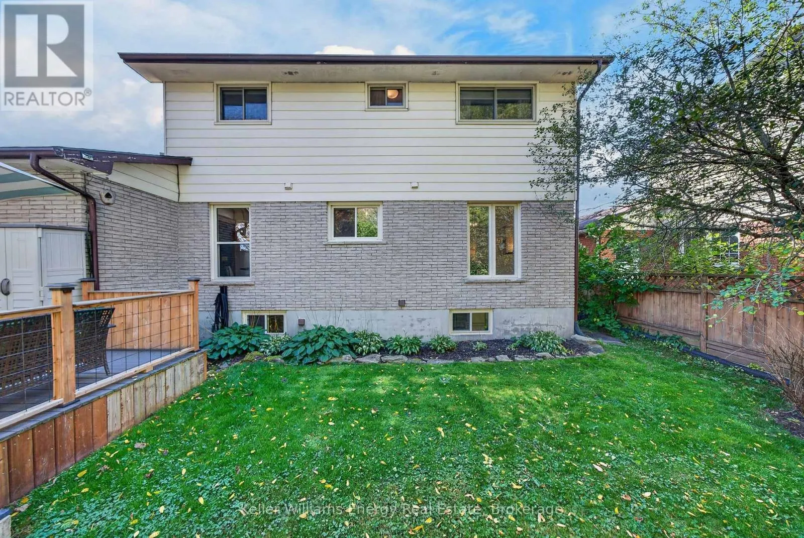28 BRIARWOOD CRESCENT