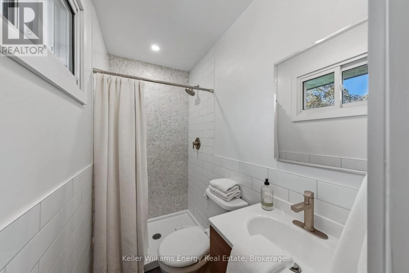 28 BRIARWOOD CRESCENT