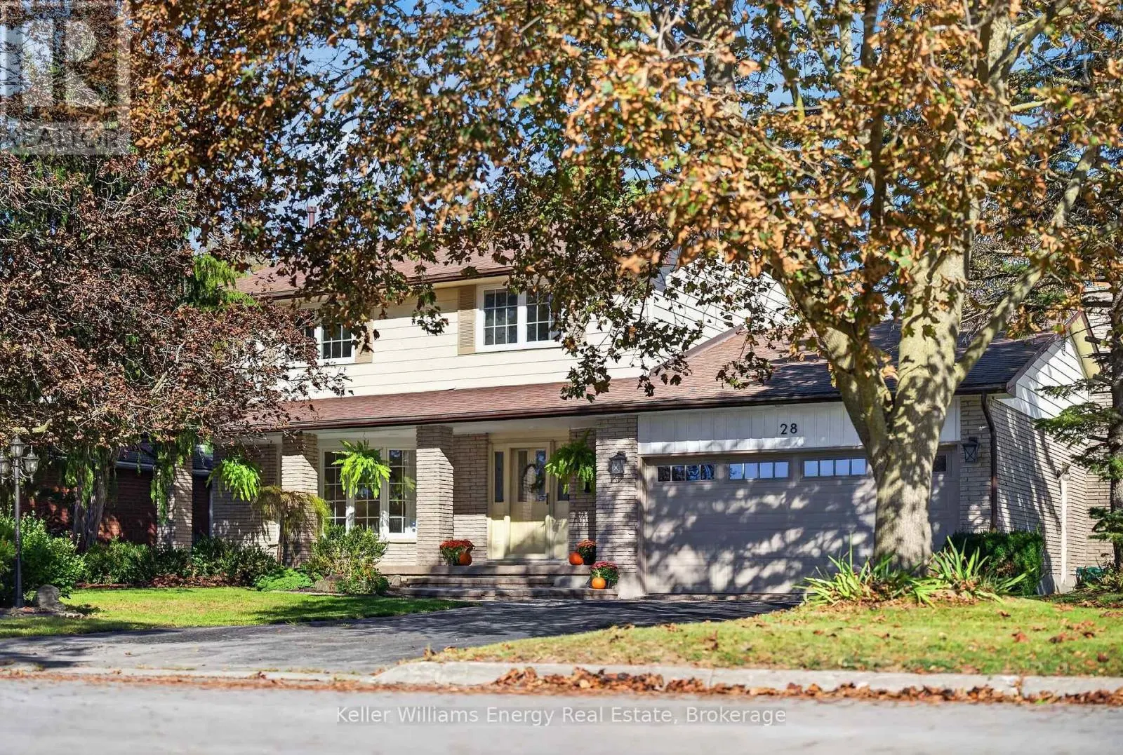 28 BRIARWOOD CRESCENT
