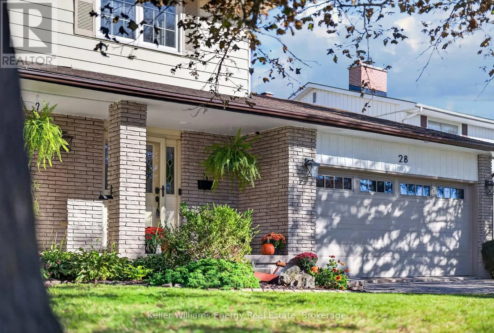 28 BRIARWOOD CRESCENT