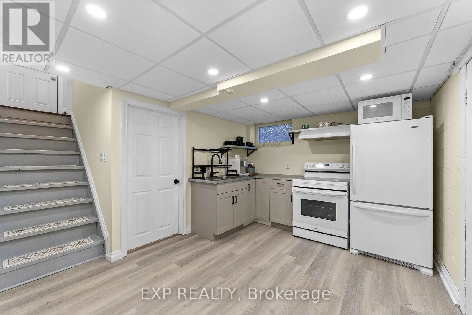 13 RIDLEY HEIGHTS ROAD