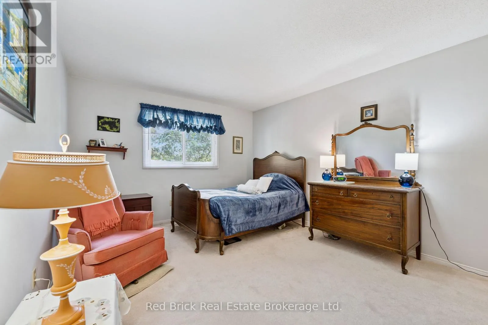 744 WOODHILL DRIVE