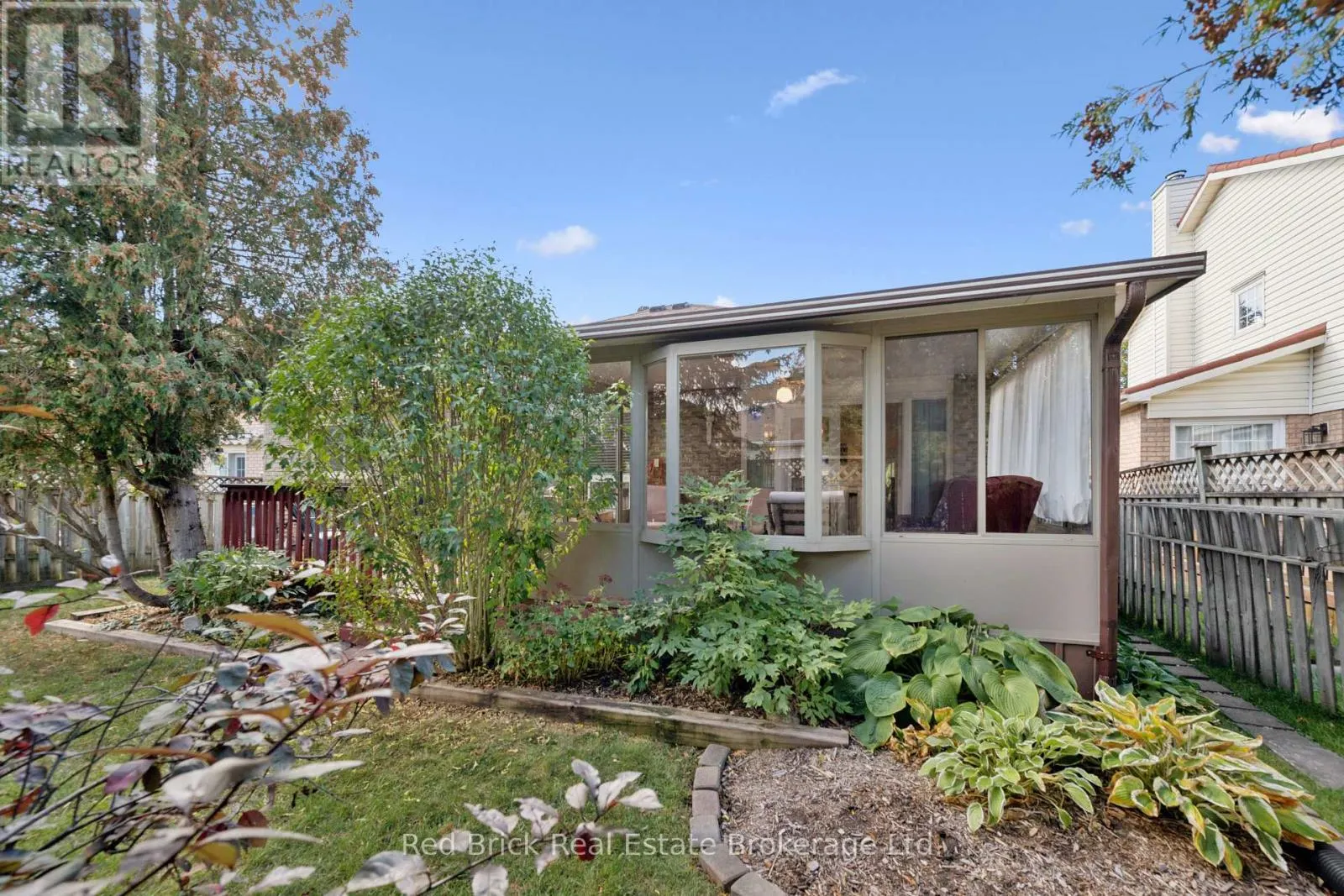 744 WOODHILL DRIVE