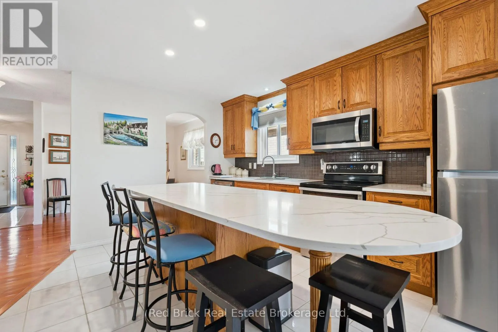 744 WOODHILL DRIVE