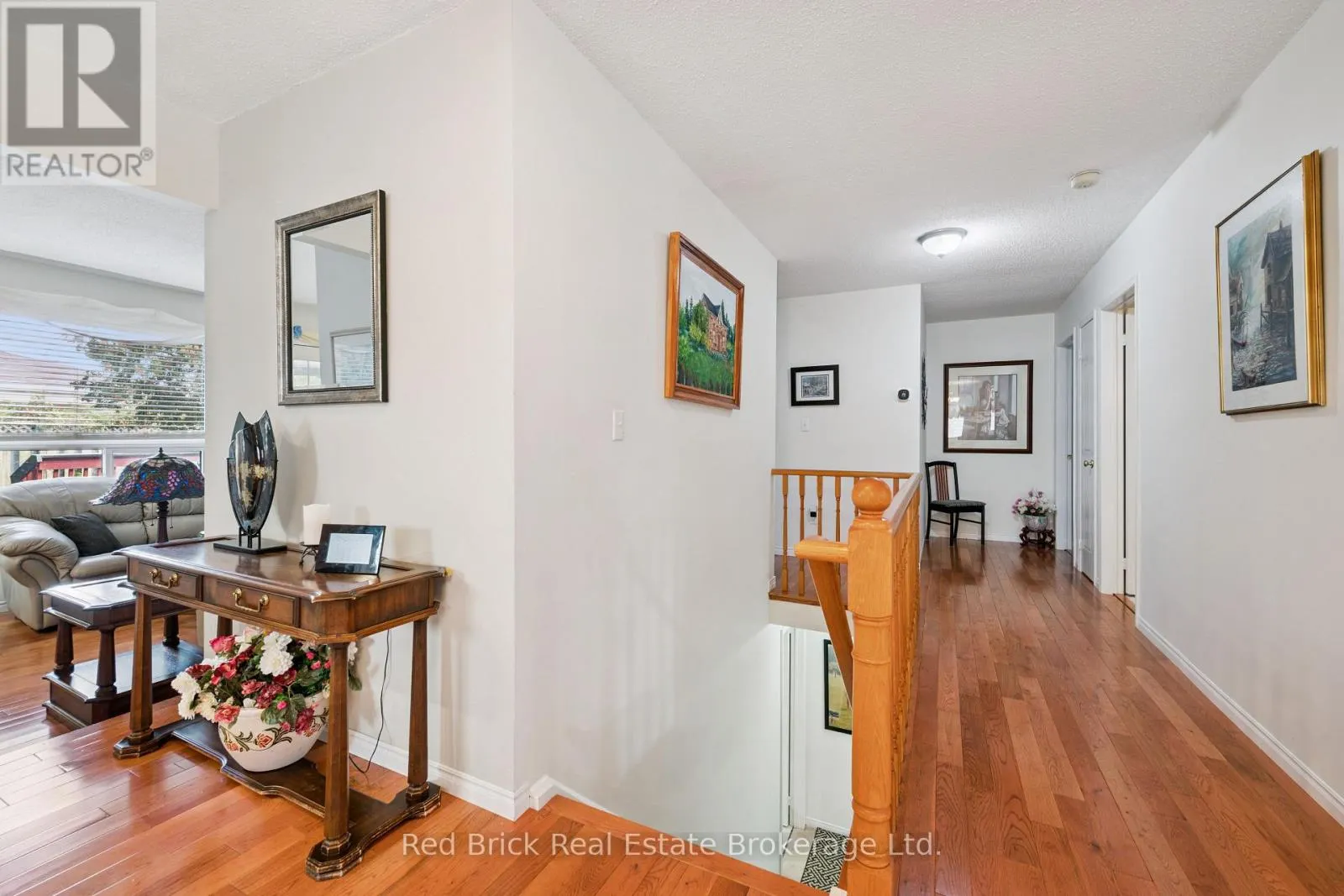 744 WOODHILL DRIVE