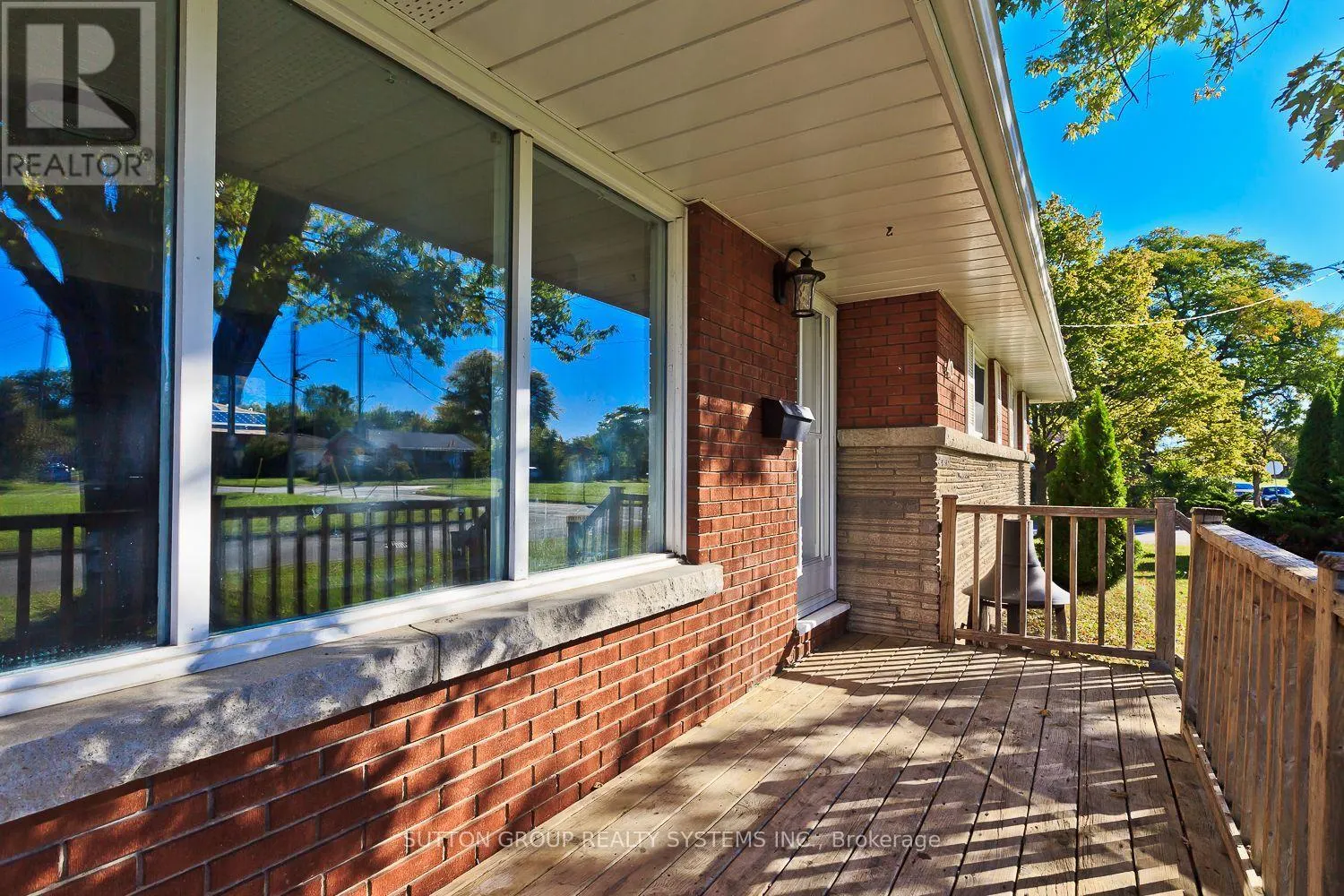 40 JACOBSON AVENUE