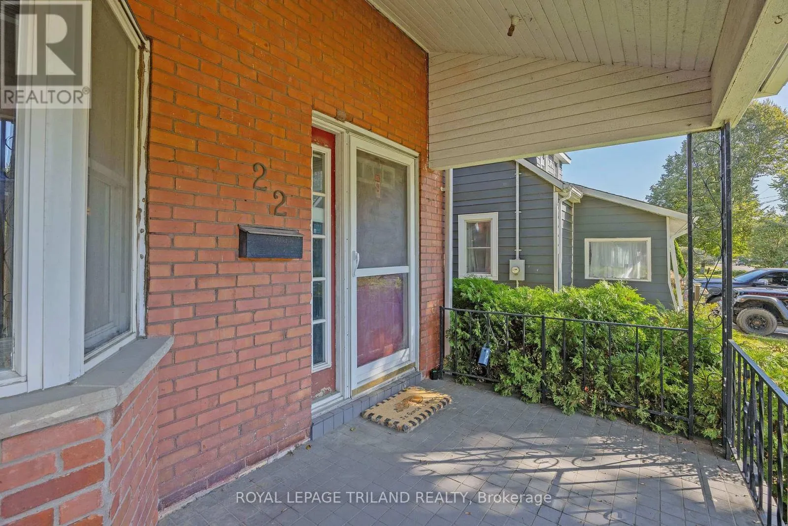 22 HEMLOCK STREET