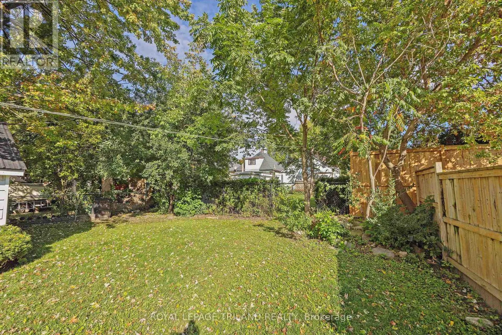 22 HEMLOCK STREET