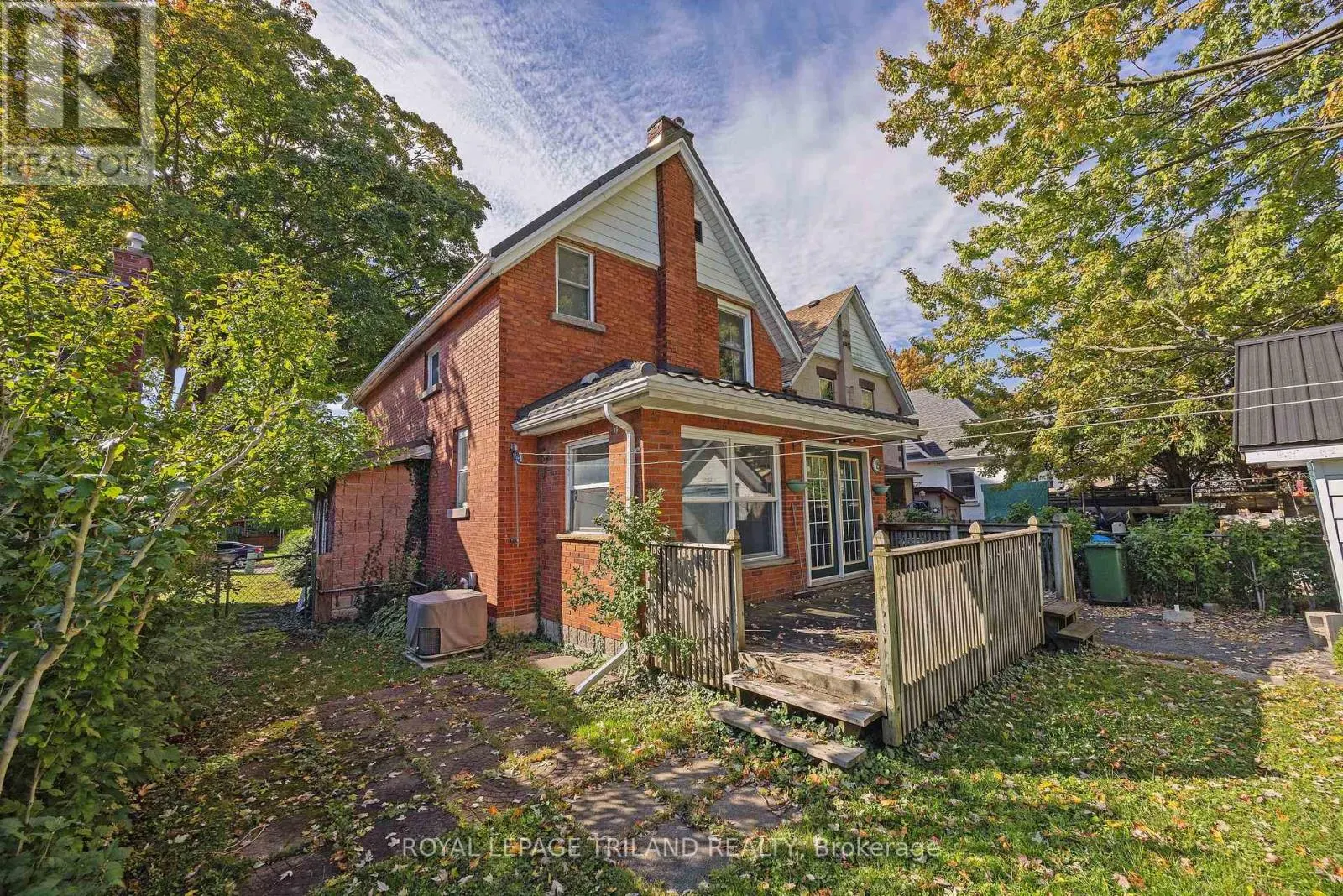22 HEMLOCK STREET