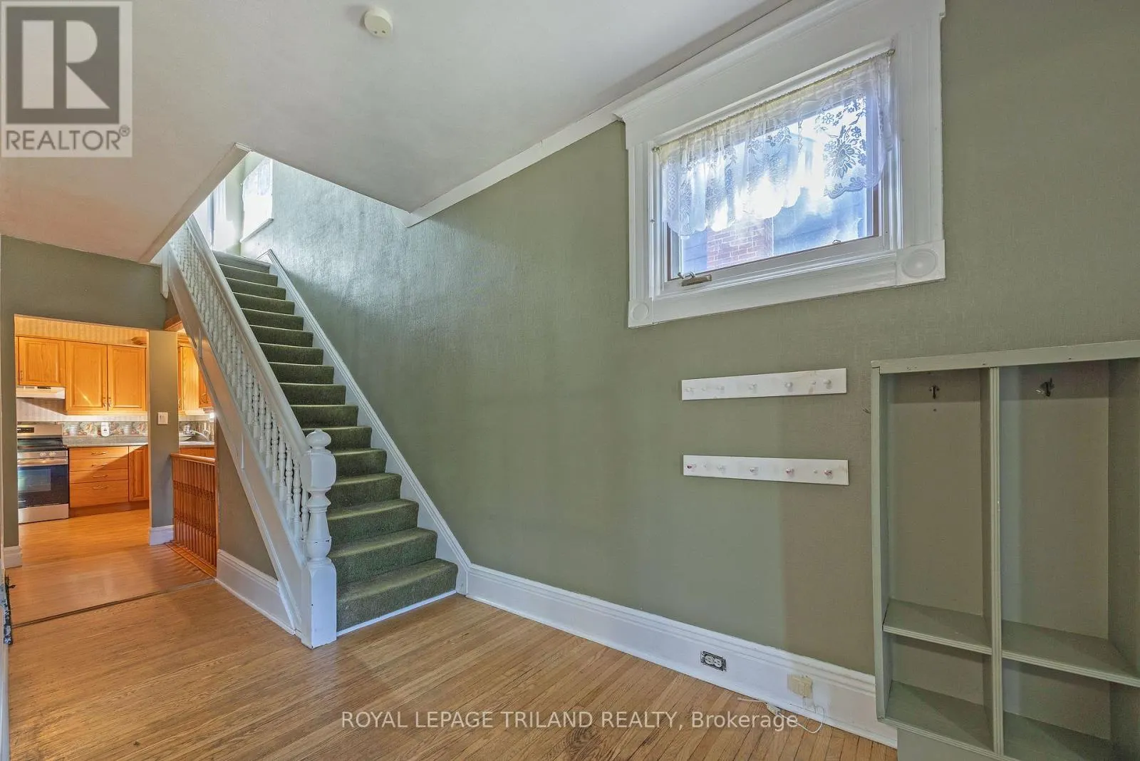 22 HEMLOCK STREET