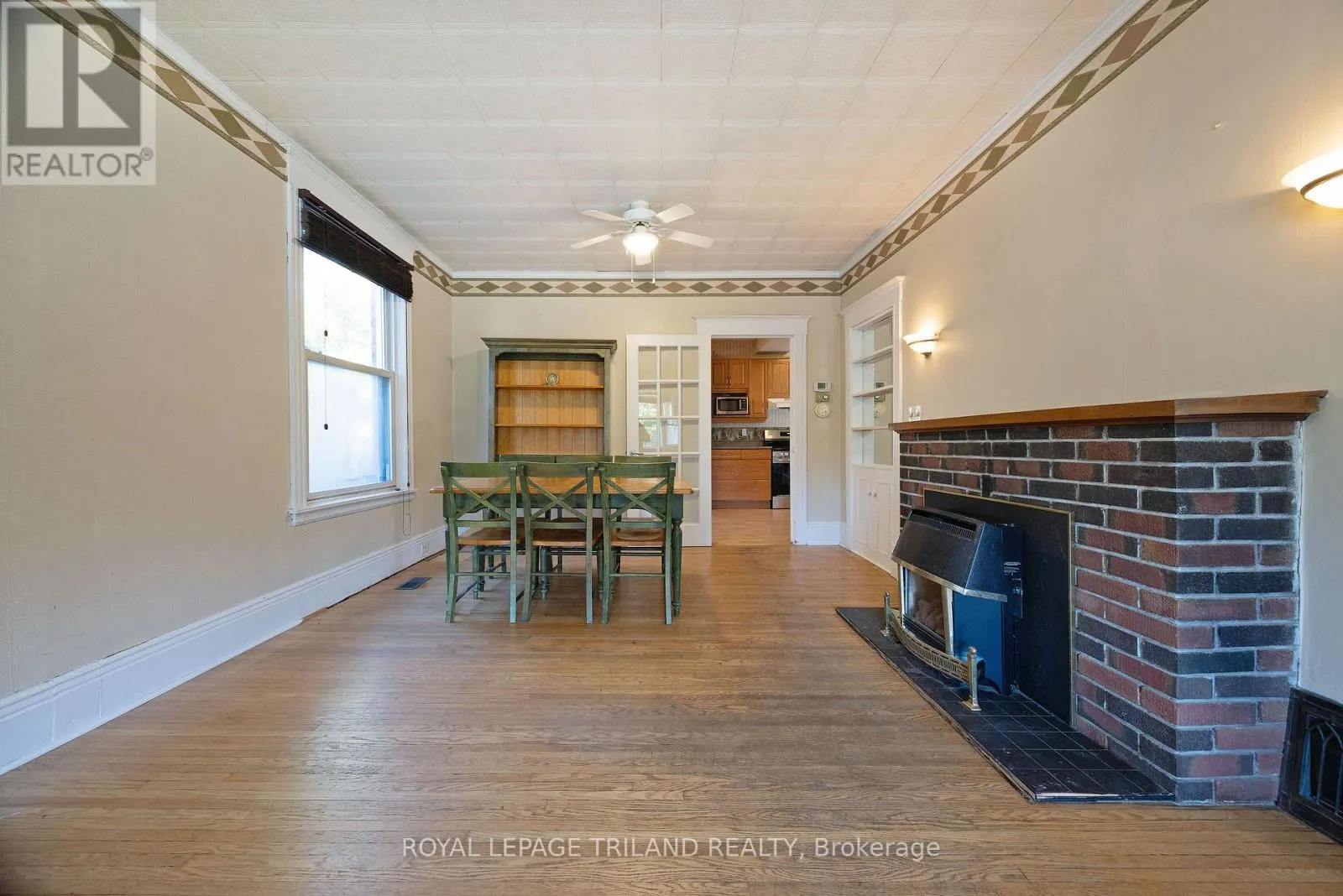 22 HEMLOCK STREET