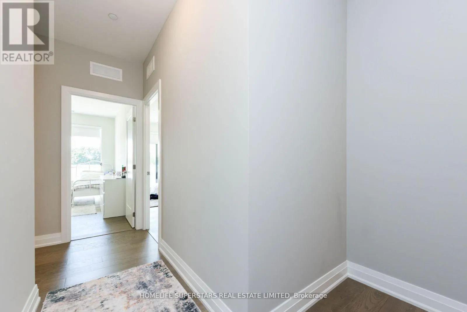 403 - 71 WYNDHAM STREET S