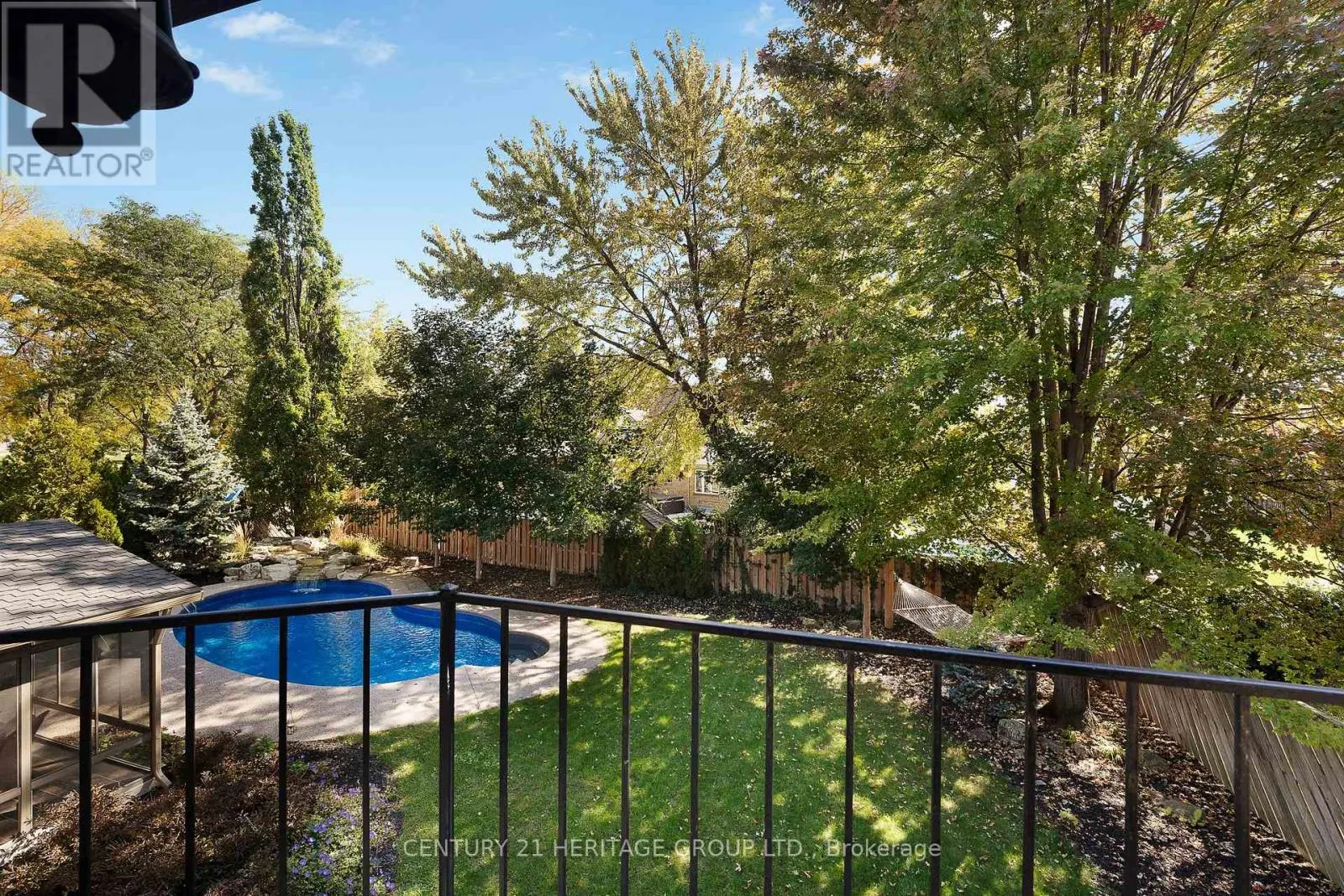 121 SOUTH RIVERVIEW DRIVE