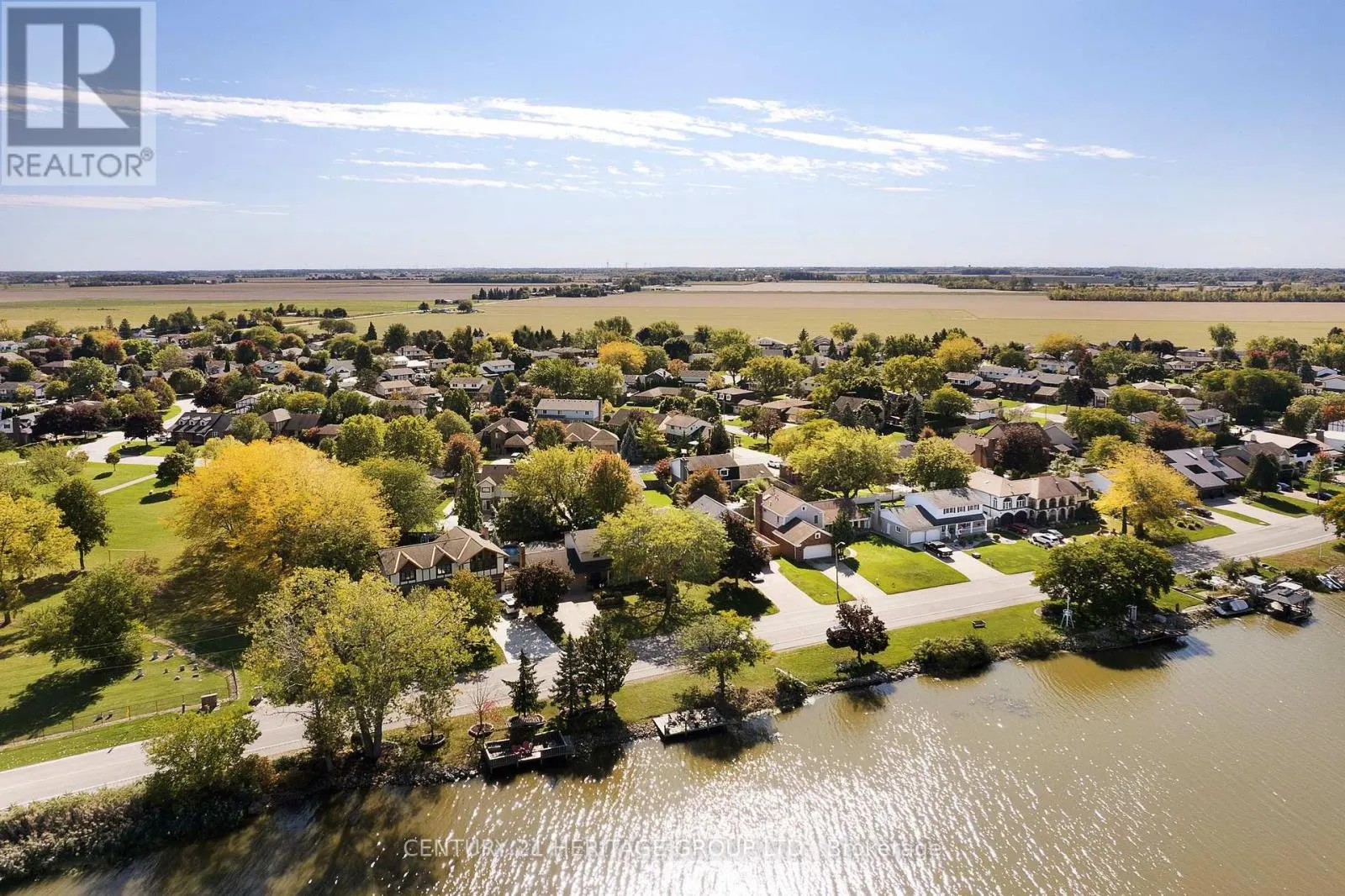121 SOUTH RIVERVIEW DRIVE