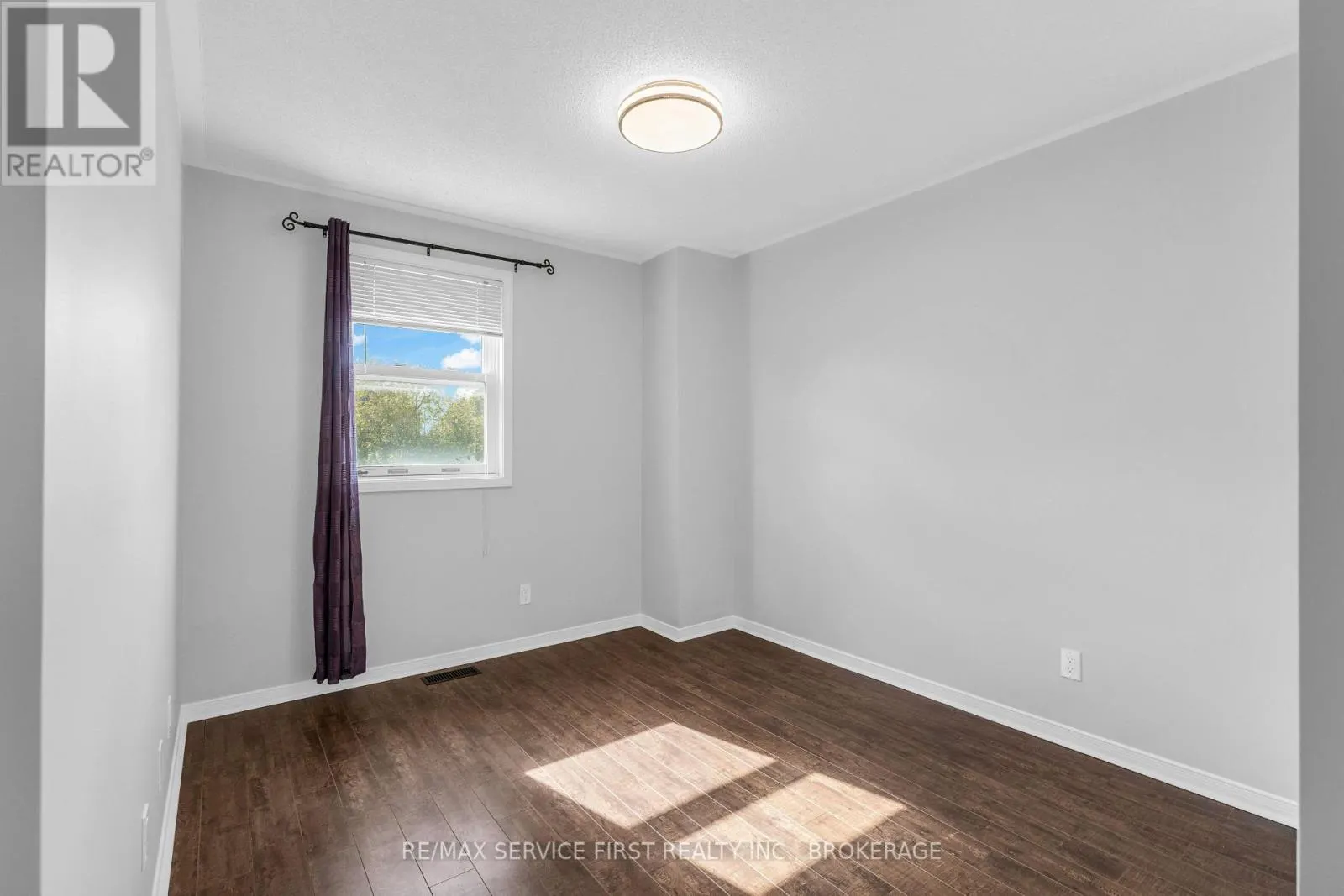 363 WATERLOO DRIVE