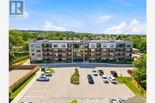 405 - 3998 VICTORIA AVENUE #405