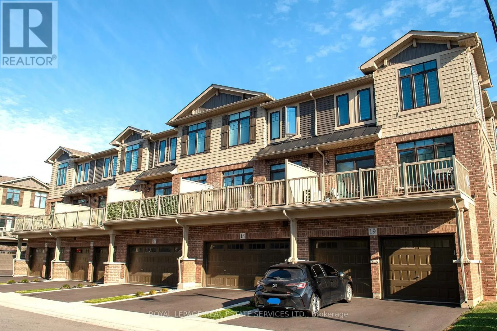 17 - 288 GLOVER ROAD