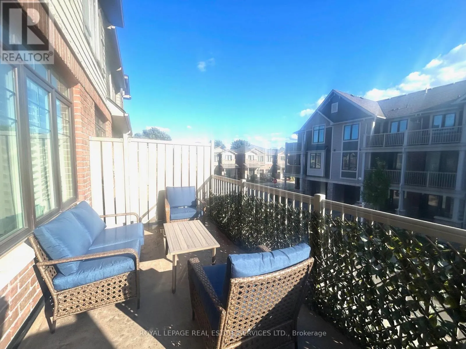 17 - 288 GLOVER ROAD