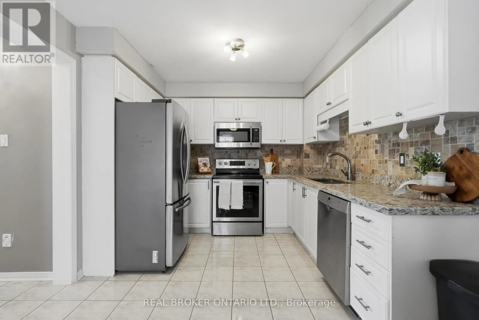 148 ROCKHAVEN LANE