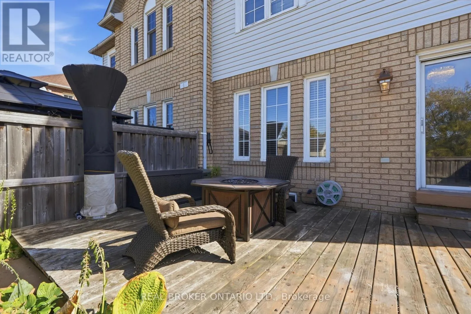 148 ROCKHAVEN LANE