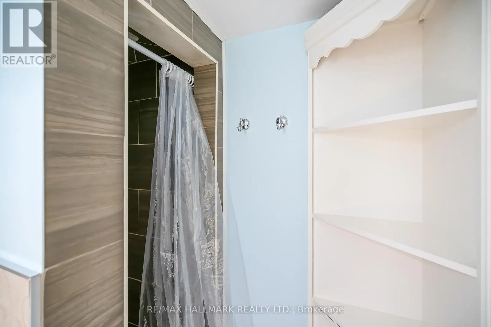 231 POINT ABINO ROAD S
