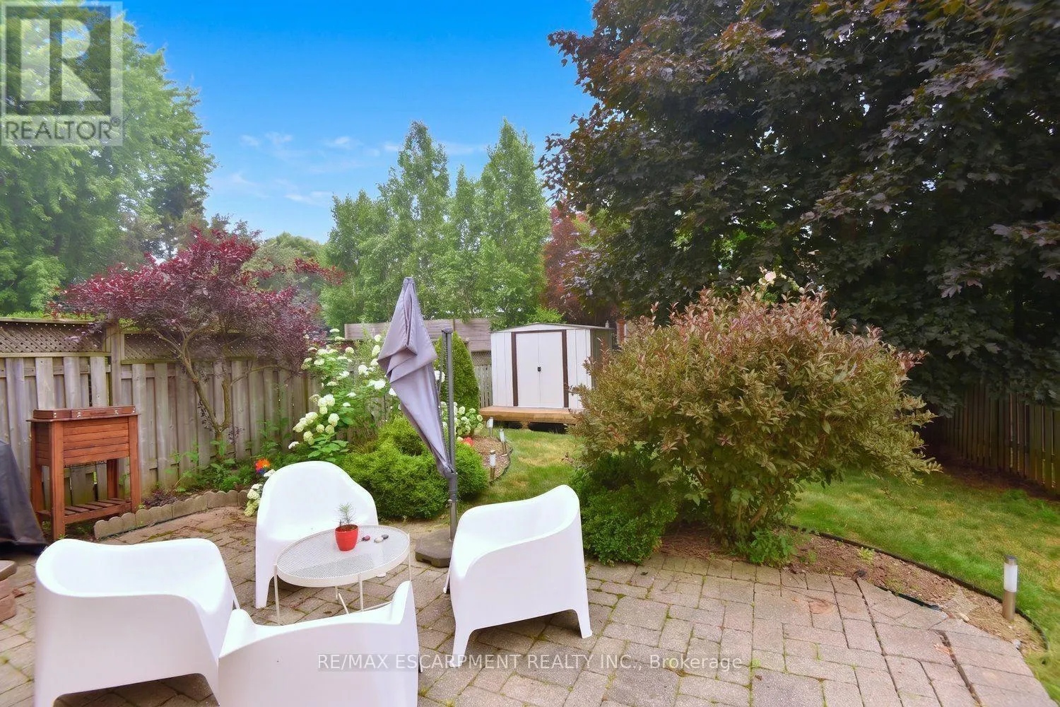 22 MOORE CRESCENT