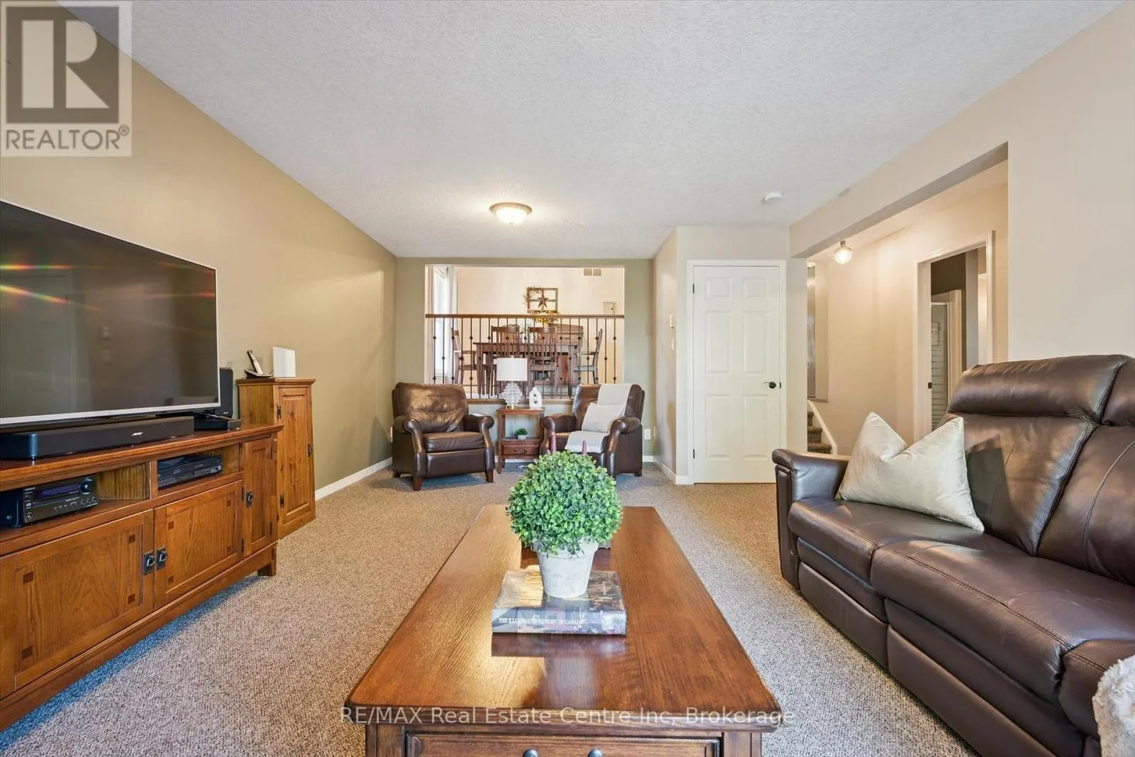 48 ABBEYWOOD CRESCENT