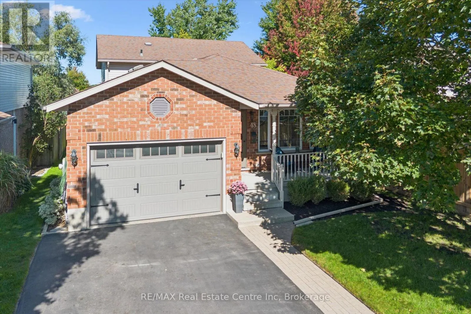48 ABBEYWOOD CRESCENT