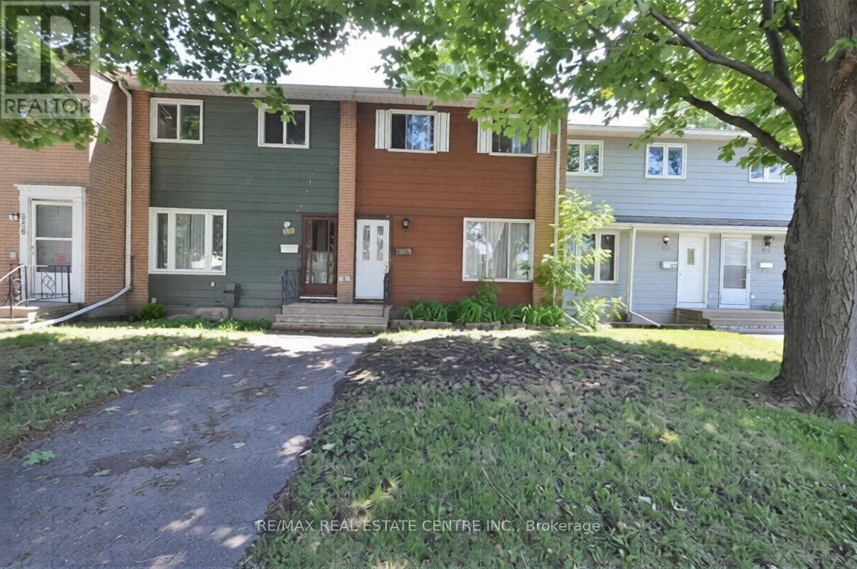 960 MEADOWLANDS DRIVE