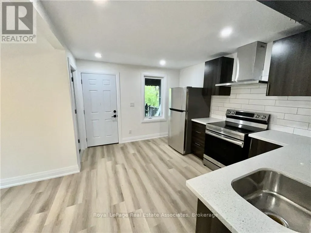 UPPER - 289 FAIRFIELD AVENUE