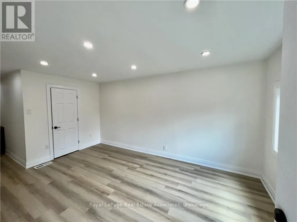 UPPER - 289 FAIRFIELD AVENUE