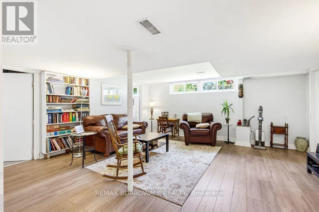 39 WELKIN CRESCENT