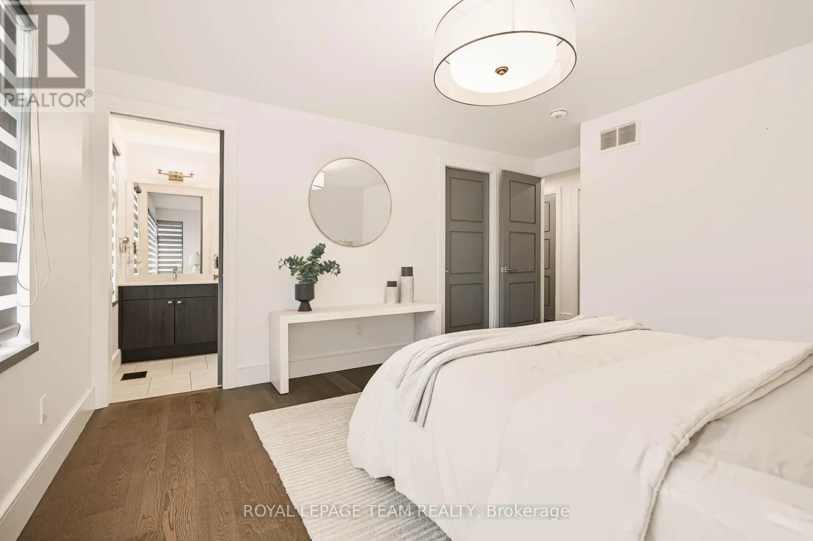 521 WESTMINSTER AVENUE